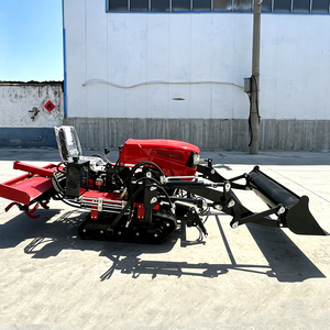 Tracteur chenillé compact et puissant pour opérations agricoles, équipé d'accessoires auxiliaires : godet et pelle d'excavatrice - Product Image 5
