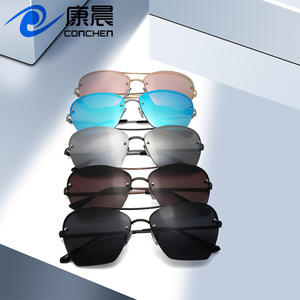 Gafas de Sol de Mujer sin Montura, Estilo Ojo de Gato, Montura Metálica Grande, Protección UV400, Lentes Negras de PC, Estilo Moderno para Viajes - Product Image 2