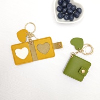 YY Mini album porte-clés mignon pour amoureux, pendentif photo créatif en cuir PU pour sac à main, cadeaux délicats avec étiquette cœur adorable