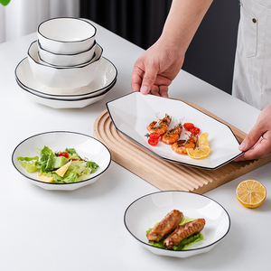 Piatto di Servizio Moderno in Ceramica Bianca, Piatto Lungo Esagonale in Porcellana con Bordo Nero, Vassoio Creativo per Frutta e Insalata per Hotel e Ristoranti - Product Image 5