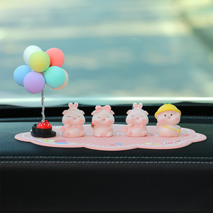 Ruijie Mini Pig, Adorno de Resina para el Tablero del Auto, Decoración de Dibujos Animados para el Interior del Vehículo - Product Image 2