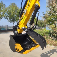 Mini-excavatrices chinoises bon marché, tractables, pour travaux de terrassement et de creusement de fossés, équipées de moteurs diesel Yanmar Kubota.