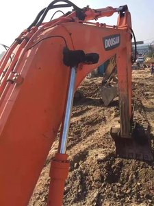 รถขุดตีนตะขาบ Doosan DH220LC-7 มือสอง ลดราคาพิเศษ พร้อมบุ้งกี๋ขนาด 1.2 เมตร ความจุ 1.2 ลูกบาศก์เมตร และกำลัง 110 กิโลวัตต์ - Product Image 6