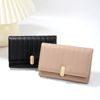 Dompet Pendek Wanita Model Lipat Tiga, Tas Clutch PU Tahan Air, Penutup Hasp, Lapisan Poliester