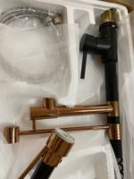 Robinet de cuisine de luxe avec bec extractible à ressort, en laiton noir et or rose, pour évier de cuisine