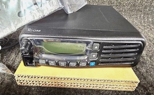 2025 Hot Bán IC-A120E gốc đài phát thanh xe hơi, VHF không khí ban nhạc đài phát thanh 118.000-136.992 MHz DMR Walkie Talkie thu phát 50 Wát cầm tay AM - Product Image 4