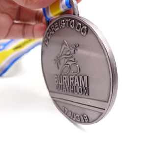 기념품 저렴한 맞춤 메달 경쟁 3d 러닝 디자인 제조업체 중국 세인트 베네딕트 메달 - Product Image 5