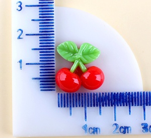 Accessoires en résine écologiques peints à la main, motif cerise et <span class=keywords><strong>fraise</strong></span>, les plus vendus, pour la décoration de coiffes, épingles à cheveux, pendentifs et breloques pour slime - Product Image 6