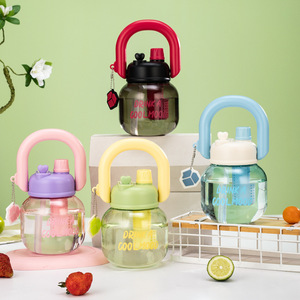 Bouteille d'eau Kawaii <span class=keywords><strong>de</strong></span> 800ml avec chaîne à poignée infuseur, gobelet mignon en plastique sans BPA pour enfants, gobelet <span class=keywords><strong>de</strong></span> sport et <span class=keywords><strong>de</strong></span> voyage - Product Image 1