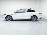 Volkswagen Lamando L 280TSI DSG Sport Edition 2024 - Berline essence turbo automatique, conduite à gauche, intérieur cuir foncé, jantes R18