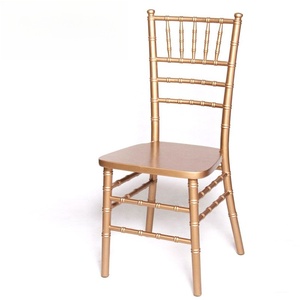 Sedia <span class=keywords><strong>da</strong></span> banchetto per hotel <span class=keywords><strong>in</strong></span> <span class=keywords><strong>legno</strong></span> di alta qualità - Design Chiavari <span class=keywords><strong>in</strong></span> marrone scuro, esalta l'atmosfera di sale per matrimoni e sale conferenze - Product Image 5