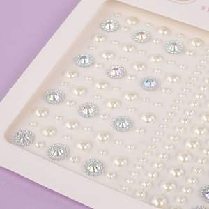 Autocollants de maquillage pour les yeux imprimés en acrylique avec motif de cœur et de sourcils, autocollants décoratifs pour accessoires de maquillage pour enfants - Product Image 2