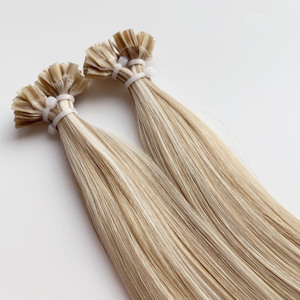 Extension per Capelli in Cheratina Flessibili e Tagliabili in Tonalità Balayage per Parrucchieri - Product Image 1