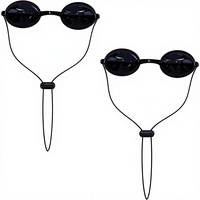 Lunettes de sécurité semi-transparentes Arthaxi, lot de 2 avec 2 étuis de rangement séparés pour la protection des yeux lors du bronzage