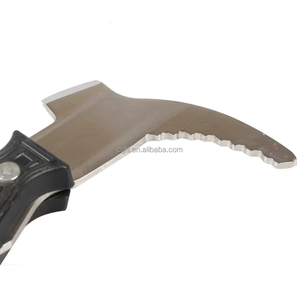 Nuovo Strumento per Apicoltura Rinforzato con Gancio in Plastica, Manico in Legno e Design a Coda di Maiale, Raschietto in Acciaio Inossidabile - Product Image 3