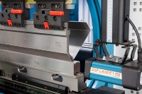 Presse plieuse CNC hydraulique compacte 40T1600 pour tôles – Machine de pliage miniature économique