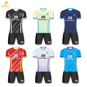 Vente en gros de maillots de football et uniformes de football 100% polyester - Service OEM pour les distributeurs et les détaillants |   Respirant et à séchage rapide - Product Image 1