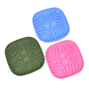 Alimentador lento de silicona de grado alimenticio más nuevo, cuenco de alimentación lenta para mascotas, comedero lento para perros de silicona con logotipo personalizado - Product Image 2