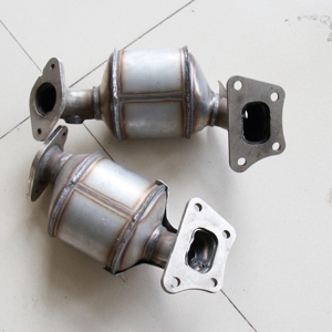 Système d'échappement catalytique à trois voies en acier inoxydable haute performance pour Regal 3.0 Norme d'émission Euro V Avant - Product Image 2