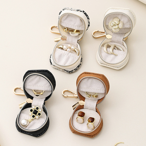 Personalized Gift <strong>Custom</strong> Blank Portable Jewelry <strong>Box</strong> Pu Leather Travel <strong>Earring</strong> Ring Mini Round Jewelry <strong>Box</strong> With Keychain