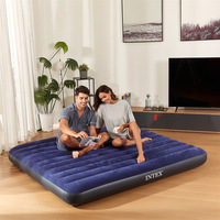 Intex Faltbare Aufblasbare Luftmatratze für Camping, Einzelbett, Verstärkt, für Outdoor und Zuhause, Große Beflockte Luftmatratze