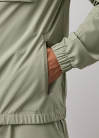 Survêtements de sport athlétiques en nylon solide pour hommes avec logo personnalisé, extensibles dans 4 directions, légers, pour la course à pied, shorts pour hommes