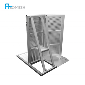 Barrière de concert en aluminium AEOMESH, très vendue |   Prix d'usine flexible, fabriqué à Guangzhou pour les scènes scolaires et le contrôle des foules - Product Image 3