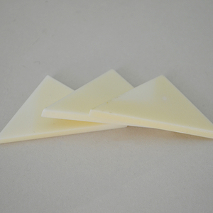 แผ่นเซรามิกอะลูมินา 99% สำหรับระบายความร้อน ทนทานต่ออุณหภูมิสูงและการสึกหรอ เซรามิกสำหรับงานอุตสาหกรรม - Product Image 3