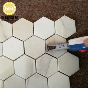 Mosaico de Mármol Hexagonal Calacatta Gold con Acabado Pulido para Proyectos Inmobiliarios, Decoración de Paredes Interiores y Exteriores - Product Image 6