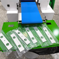 Machine d'emballage semi-automatique horizontale à servo-PLC pour sachets sous vide, anti-corrosion, pour pièces de quincaillerie industrielle