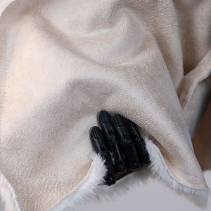 फैक्टरी थोक प्यारा नकली खरगोश फर कोट सफेद सुरुचिपूर्ण नकली फर जैकेट नकली फर कोट महिला - Product Image 6