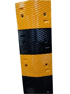 Dalle de ralentissement routière en caoutchouc noir et jaune DINGTIAN 1000*350*50mm - Product Image 4