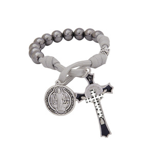<span class=keywords><strong>Rosario</strong></span> <span class=keywords><strong>de</strong></span> Bolsillo <span class=keywords><strong>de</strong></span> Paracord con Cuentas <span class=keywords><strong>de</strong></span> Hematita, Medallas <span class=keywords><strong>de</strong></span> San Benito y Crucifijo, Personalizable, Convertible, <span class=keywords><strong>de</strong></span> Una Década - Product Image 1