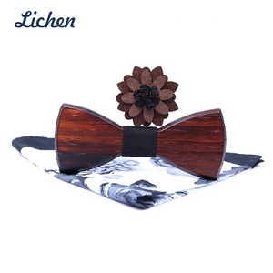 Fagus Engleriana Ensembles cadeaux noeud papillon en bois d'<span class=keywords><strong>arbre</strong></span> pour hommes avec épinglette et ensemble de mouchoirs - Product Image 1