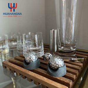 Vente en Gros Unique <span class=keywords><strong>Balle</strong></span> <span class=keywords><strong>de</strong></span> <span class=keywords><strong>Golf</strong></span> en Forme d'Acier Inoxydable Pierres à <span class=keywords><strong>Whisky</strong></span> Argent <span class=keywords><strong>Whisky</strong></span> Rock Cube Refroidisseurs Granit pour Bar Parties - Product Image 3