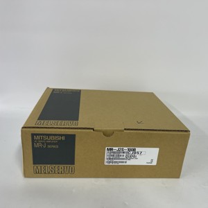 Amplificateur servo AC Mitsubishi MR-J2S-100B - Product Image 1