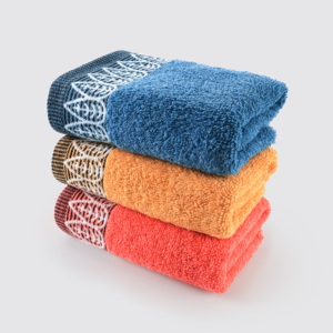 Serviette de bain douce en coton pur de haute qualité, 100 % coton, absorbante, pour la maison, la plage, jacquard rayé, vente en gros, articles de salle de bain - Product Image 2