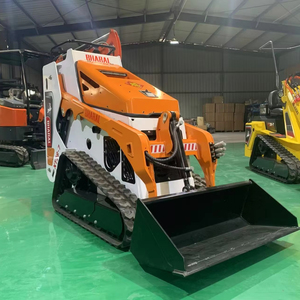 中国製ミニクローラーコンパクト4x4スキッドステアローダーEPA承認500kgバケット容量パーキンズ1 JCBポンプEPAエンジン - Product Image 1
