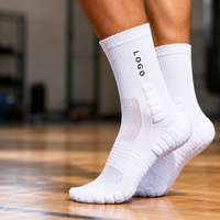 Chaussettes de sport personnalisées avec logo, confort optimisé, chaussettes mi-mollet avec coussinets de talon pour le fitness et la course à pied