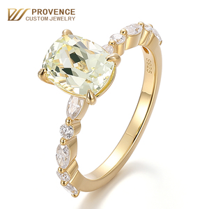 Anillo de zafiro verde claro de 2 quilates cultivado en laboratorio con engaste de 4 puntas y piedra lateral de diamante de laboratorio para parejas jóvenes, anillo de Navidad para chica - Product Image 1
