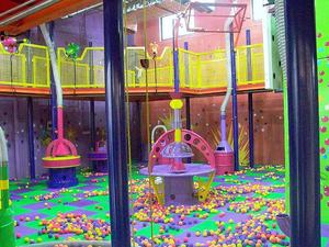 Interessante Kinder Kleinkind Ball Shooter Spielplatz Unterhaltung Kinder Gebläse Spielplatz Pistole spielen Ball Blaster Luft gebläse Ball Kanonen - Product Image 5