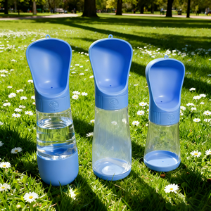 Botella de Agua Portátil para Perros al por Mayor, Duradera, a Prueba de Fugas, 2 en 1, Botella de Agua y Comida para Perros, para Paseos al Aire Libre - Product Image 1