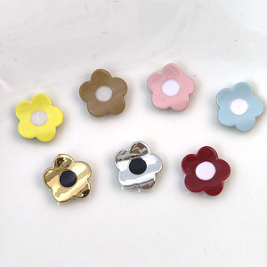อุปกรณ์ตกแต่งเครื่องประดับ DIY รูปทรงดอกไม้ ทำจากเรซิ่นพลาสติก สำหรับกิ๊บติดผมและเคสโทรศัพท์ - Product Image 1