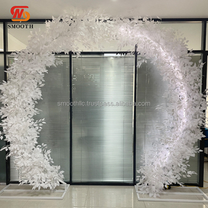 Support en fer blanc semi-circulaire personnalisé SMOOTH pour allée de mariage, arche d'entrée avec lumière LED, feuilles de banian - Product Image 6