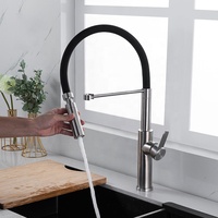 Robinet de cuisine de luxe à une poignée avec pulvérisateur flexible pivotant à 360 degrés Robinets de cuisine Mélangeur d'évier monotrou monté sur le pont