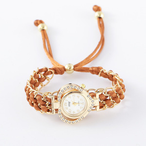 Reloj explosivo con incrustaciones de diamantes para mujer, <span class=keywords><strong>cadena</strong></span> de color en forma de corazón a la moda, reloj de cuarzo para mujer, reloj de pulsera trenzado - Product Image 1
