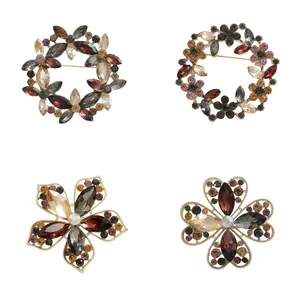 Broches en forme de fleurs et de papillons européennes et américaines, en alliage plaqué or, accessoires de mariage, broches en forme de fleurs pour unisexe - Product Image 1