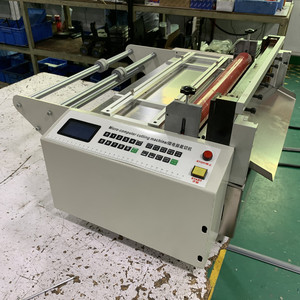 HZX-600 Machine de découpe de papier automatique motorisée 900W 34m/min Prix usine OEM Coupeur de rouleaux de film PE et de tissu en feuilles - Product Image 2