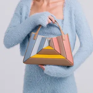 उच्च गुणवत्ता वाली आधुनिक महिलाओं के लिए विशेष हस्तनिर्मित भूलभुलैया संरचना हैंडबैग लक्जरी डिजाइनर हैंडबैग - Product Image 1