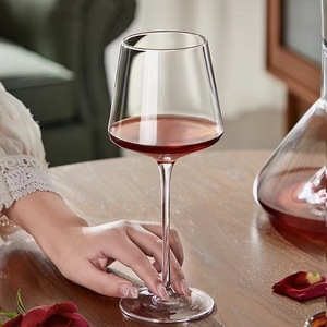 <span class=keywords><strong>Verre</strong></span> à <span class=keywords><strong>Vin</strong></span> Rouge Carré de Luxe Européen Haut de Gamme 550 ml, Gobelet Bourgogne en Cristal de Style Classique Coloré, pour Occasions Prestigieuses - Product Image 2